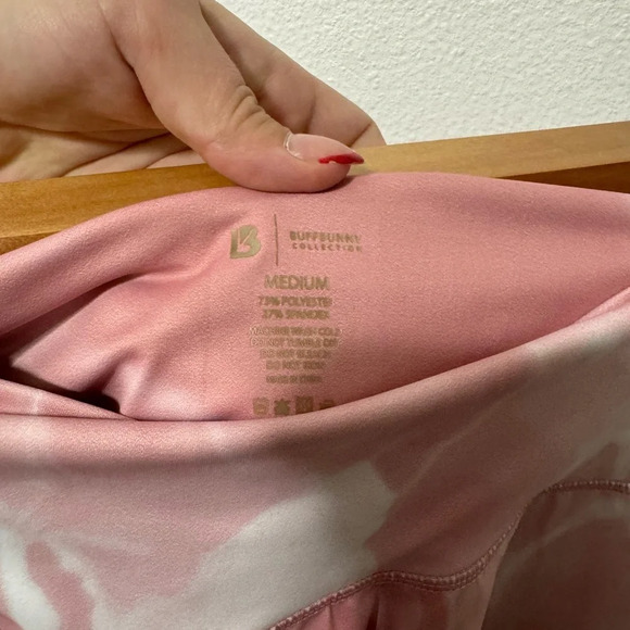 NWT Buffbunny rose quartz leggings size medium - Picture 4 of 4